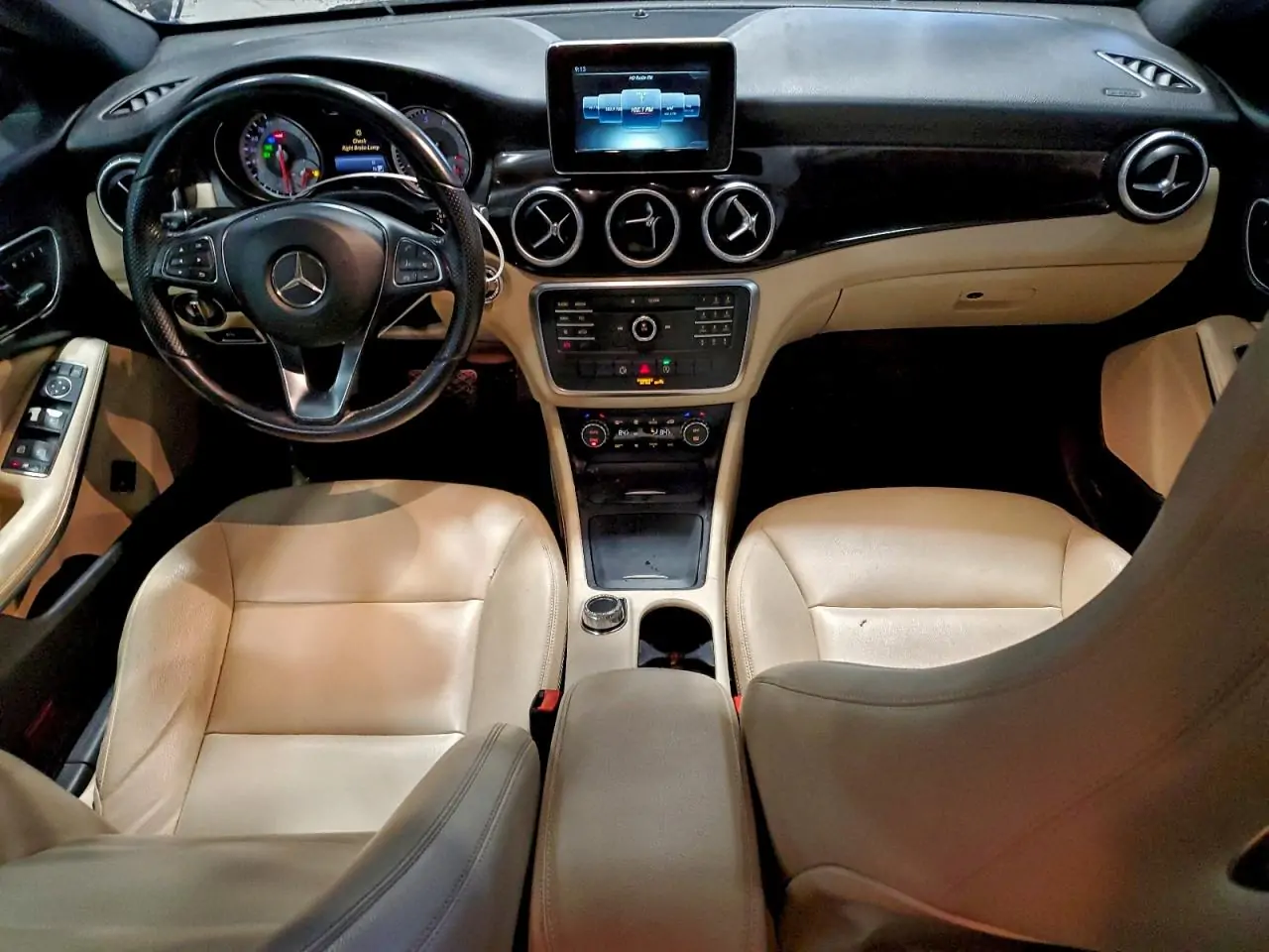 Автомобіль MERCEDES-BENZ CLA 250 2015 | GrandCar Автомобіль MERCEDES-BENZ CLA 250 2015 | GrandCar