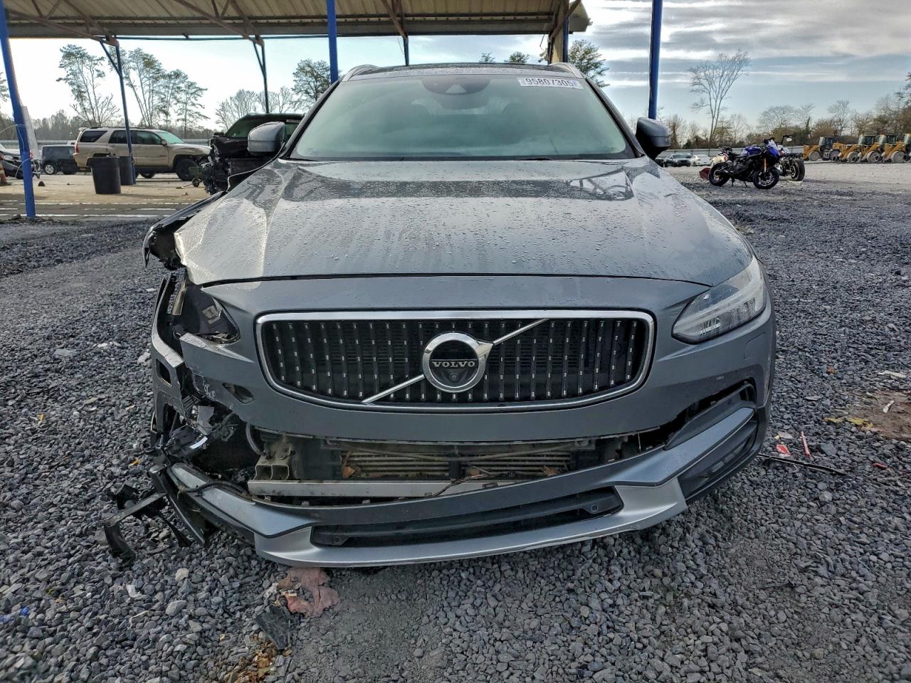 Автомобиль VOLVO V90 CROSS COUNTRY T5 MOMENTUM 2018 | GrandCar Автомобиль VOLVO V90 CROSS COUNTRY T5 MOMENTUM 2018 | GrandCar