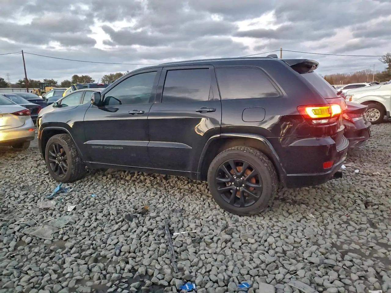 Автомобиль JEEP GRAND CHEROKEE LAREDO 2019 | GrandCar Автомобиль JEEP GRAND CHEROKEE LAREDO 2019 | GrandCar
