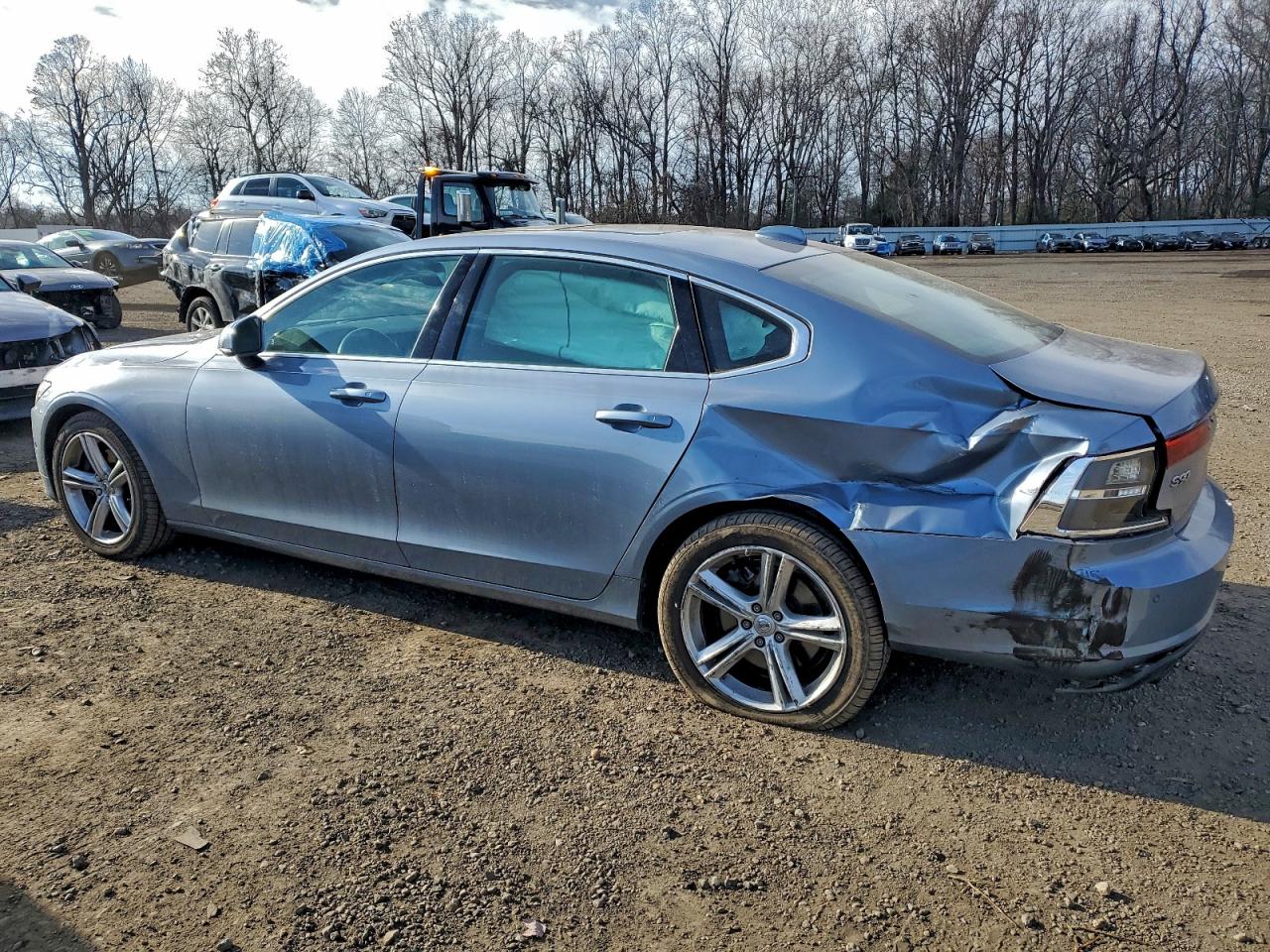 Автомобіль VOLVO S90 T5 MOMENTUM 2018 | GrandCar Автомобіль VOLVO S90 T5 MOMENTUM 2018 | GrandCar