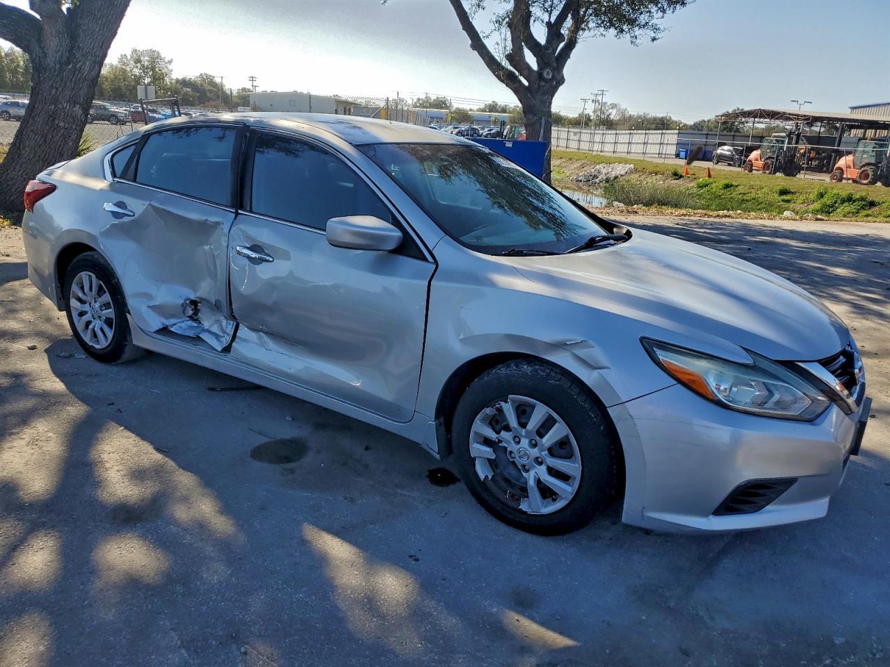 Автомобіль NISSAN ALTIMA 2.5 2018 | GrandCar Автомобіль NISSAN ALTIMA 2.5 2018 | GrandCar