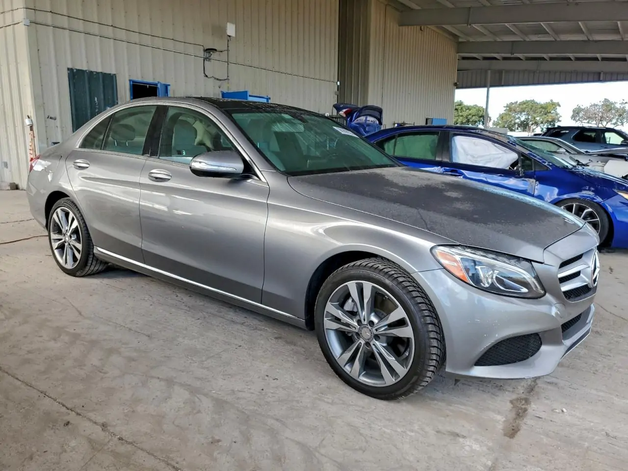 Автомобіль MERCEDES-BENZ C 300 4MATIC 2015 | GrandCar Автомобіль MERCEDES-BENZ C 300 4MATIC 2015 | GrandCar