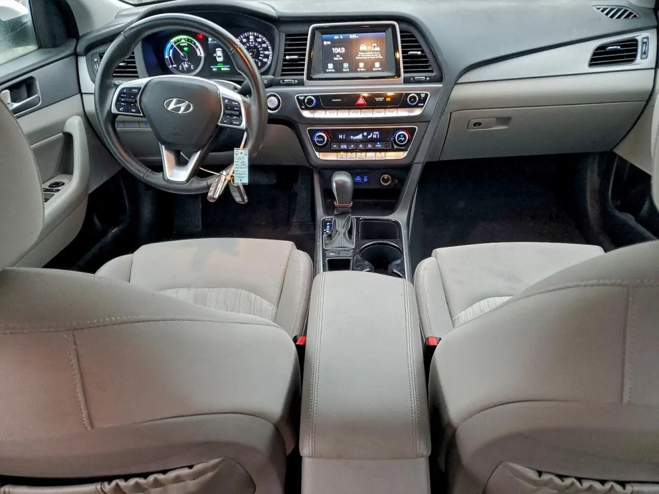 Автомобіль HYUNDAI SONATA HYBRID 2019 | GrandCar Автомобіль HYUNDAI SONATA HYBRID 2019 | GrandCar