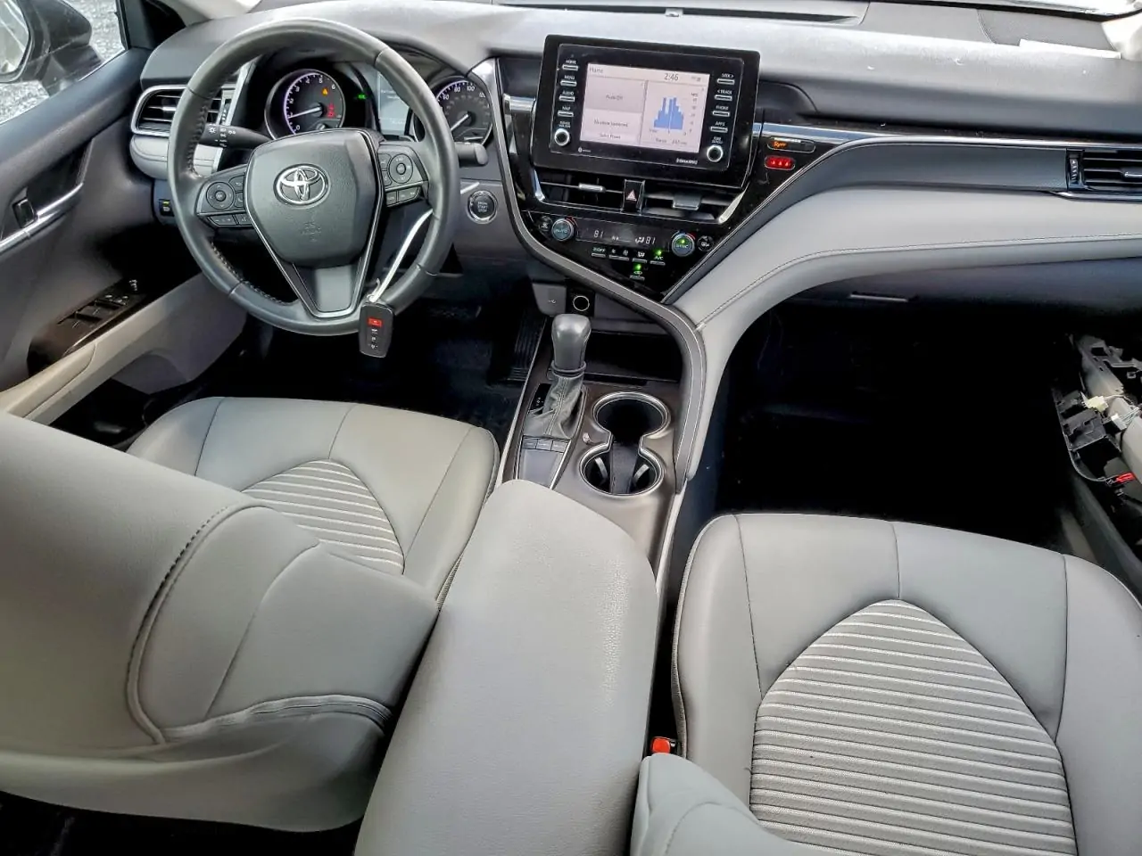 Автомобиль TOYOTA CAMRY SE NIGHT SHADE 2023 | GrandCar Автомобиль TOYOTA CAMRY SE NIGHT SHADE 2023 | GrandCar