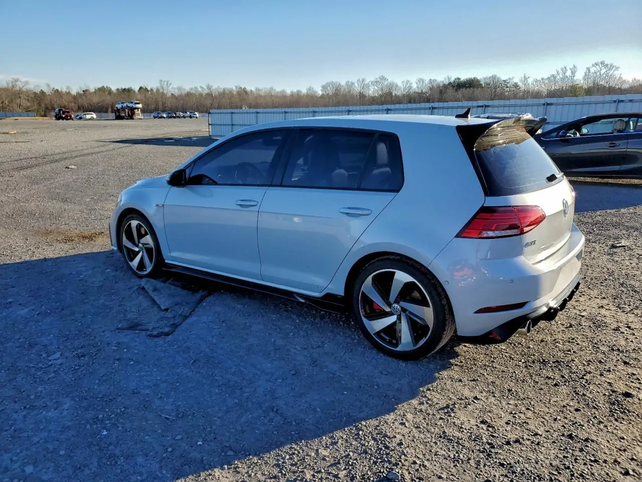 Автомобиль VOLKSWAGEN GTI S/SE 2018 | GrandCar Автомобиль VOLKSWAGEN GTI S/SE 2018 | GrandCar