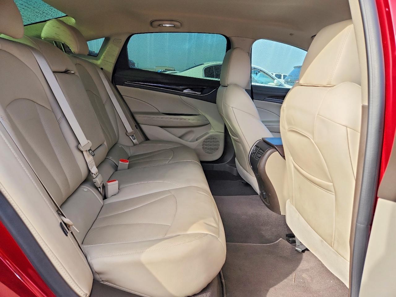 Автомобиль BUICK LACROSSE ESSENCE 2018 | GrandCar Автомобиль BUICK LACROSSE ESSENCE 2018 | GrandCar