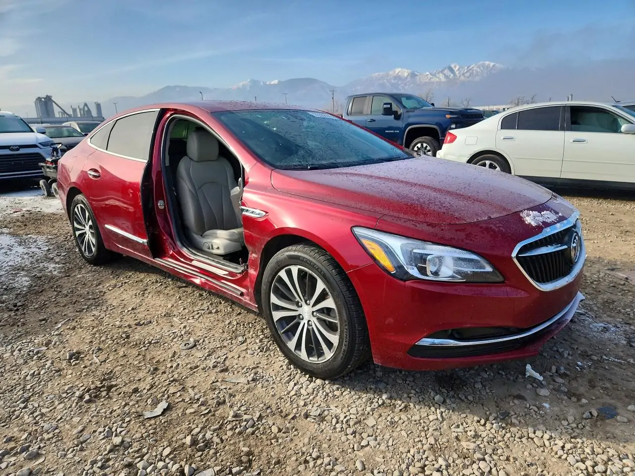 Автомобиль BUICK LACROSSE ESSENCE 2018 | GrandCar Автомобиль BUICK LACROSSE ESSENCE 2018 | GrandCar