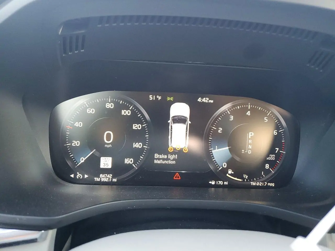 Автомобіль VOLVO XC60 T5 MOMENTUM 2021 | GrandCar Автомобіль VOLVO XC60 T5 MOMENTUM 2021 | GrandCar
