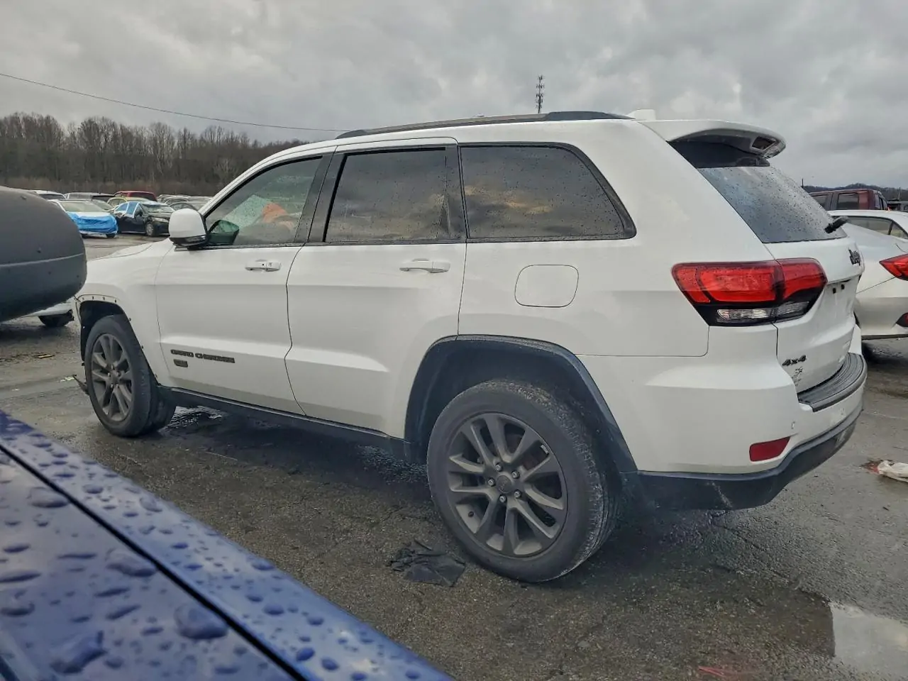 Автомобиль JEEP GRAND CHEROKEE LIMITED 2016 | GrandCar Автомобиль JEEP GRAND CHEROKEE LIMITED 2016 | GrandCar