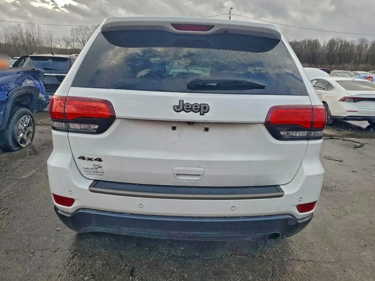 Автомобиль JEEP GRAND CHEROKEE LIMITED 2016 | GrandCar Автомобиль JEEP GRAND CHEROKEE LIMITED 2016 | GrandCar