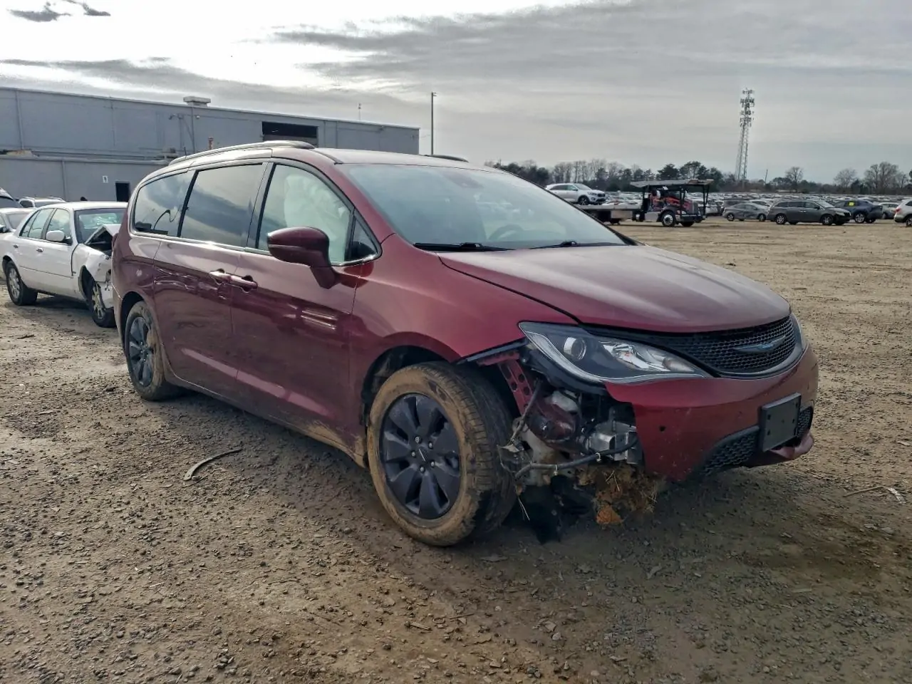 Автомобиль CHRYSLER PACIFICA HYBRID LIMITED 2020 | GrandCar Автомобиль CHRYSLER PACIFICA HYBRID LIMITED 2020 | GrandCar