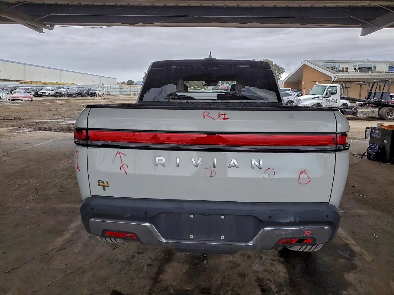 Автомобіль RIVIAN R1T ADVENTURE 2023 | GrandCar Автомобіль RIVIAN R1T ADVENTURE 2023 | GrandCar