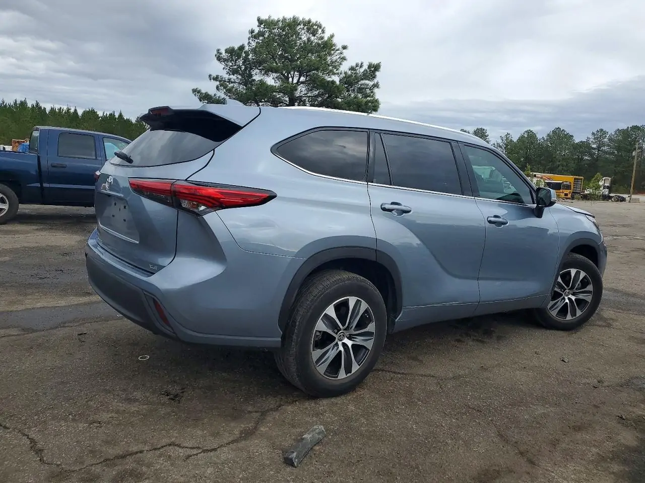 Автомобиль TOYOTA HIGHLANDER XLE 2021 | GrandCar Автомобиль TOYOTA HIGHLANDER XLE 2021 | GrandCar