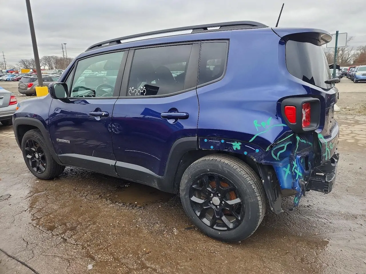 Автомобиль JEEP RENEGADE LATITUDE 2018 | GrandCar Автомобиль JEEP RENEGADE LATITUDE 2018 | GrandCar