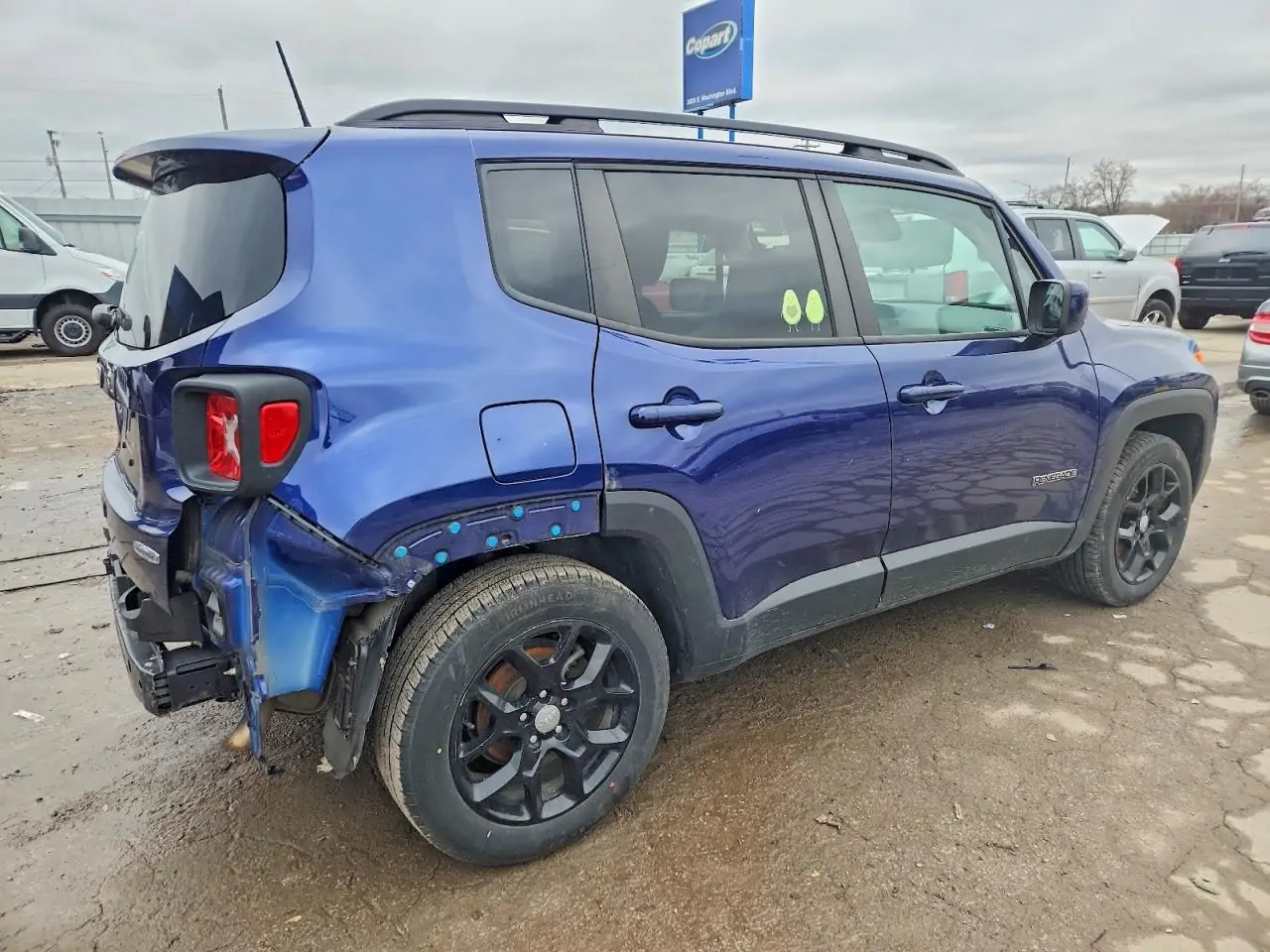Автомобиль JEEP RENEGADE LATITUDE 2018 | GrandCar Автомобиль JEEP RENEGADE LATITUDE 2018 | GrandCar