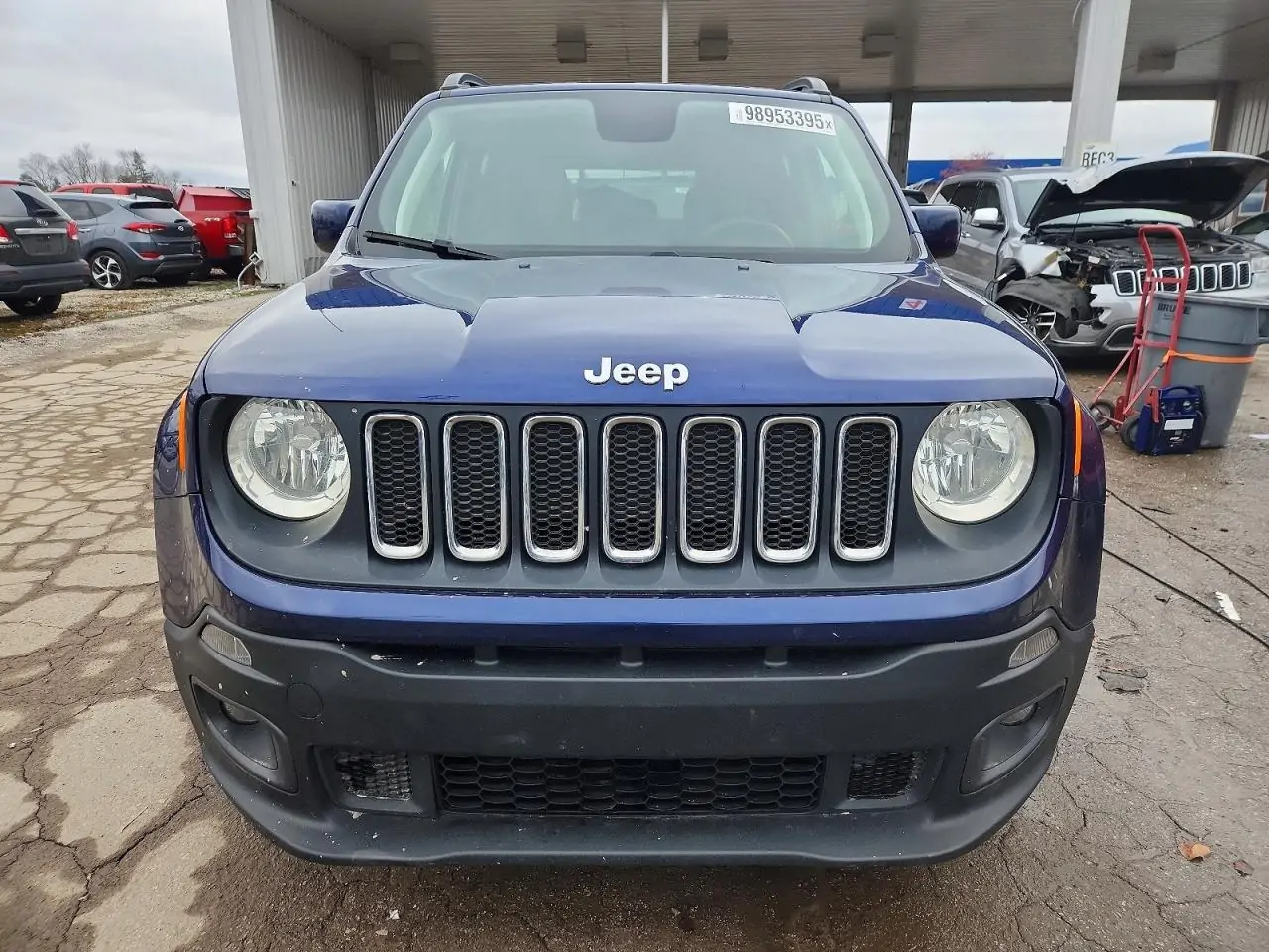 Автомобиль JEEP RENEGADE LATITUDE 2018 | GrandCar Автомобиль JEEP RENEGADE LATITUDE 2018 | GrandCar
