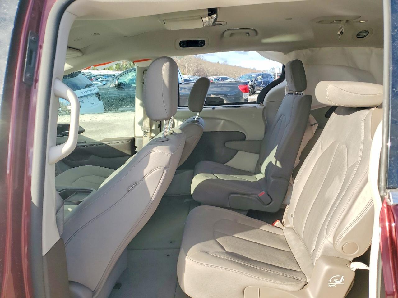 Автомобиль CHRYSLER PACIFICA TOURING 2020 | GrandCar Автомобиль CHRYSLER PACIFICA TOURING 2020 | GrandCar