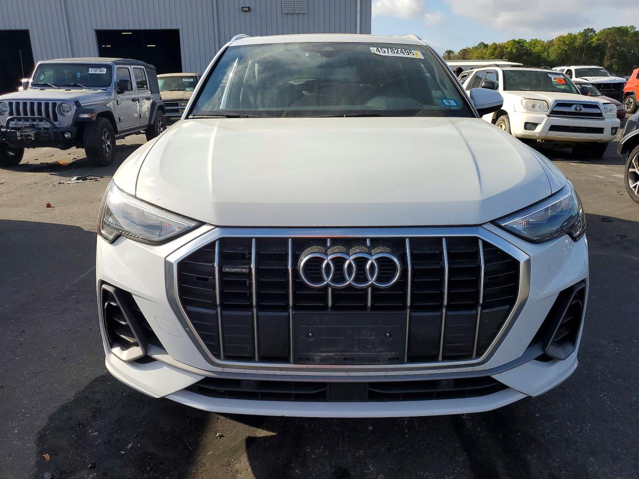 Автомобіль AUDI Q3 PREMIUM S LINE 45 2021 | GrandCar Автомобіль AUDI Q3 PREMIUM S LINE 45 2021 | GrandCar