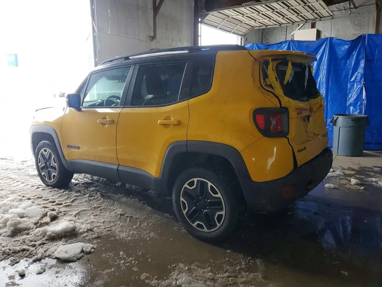 Автомобиль JEEP RENEGADE TRAILHAWK 2016 | GrandCar Автомобиль JEEP RENEGADE TRAILHAWK 2016 | GrandCar