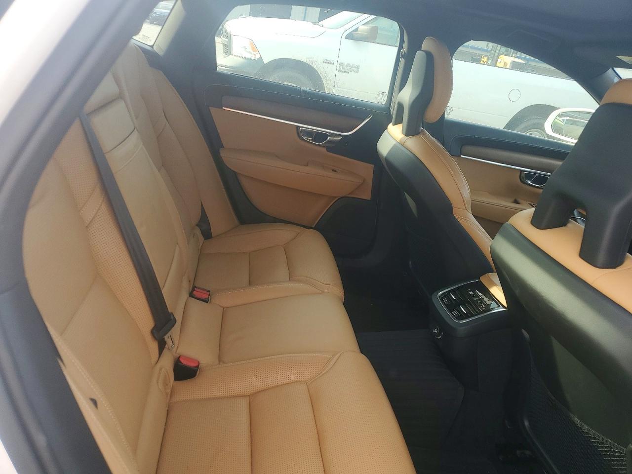 Автомобіль VOLVO S90 T6 INSCRIPTION 2017 | GrandCar Автомобіль VOLVO S90 T6 INSCRIPTION 2017 | GrandCar