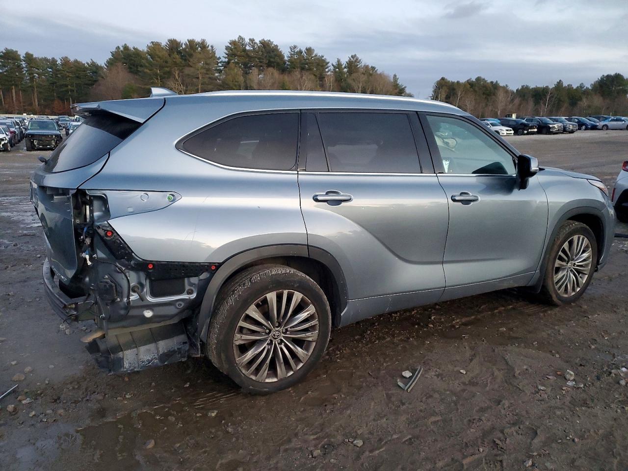 Автомобіль TOYOTA HIGHLANDER PLATINUM 2021 | GrandCar Автомобіль TOYOTA HIGHLANDER PLATINUM 2021 | GrandCar