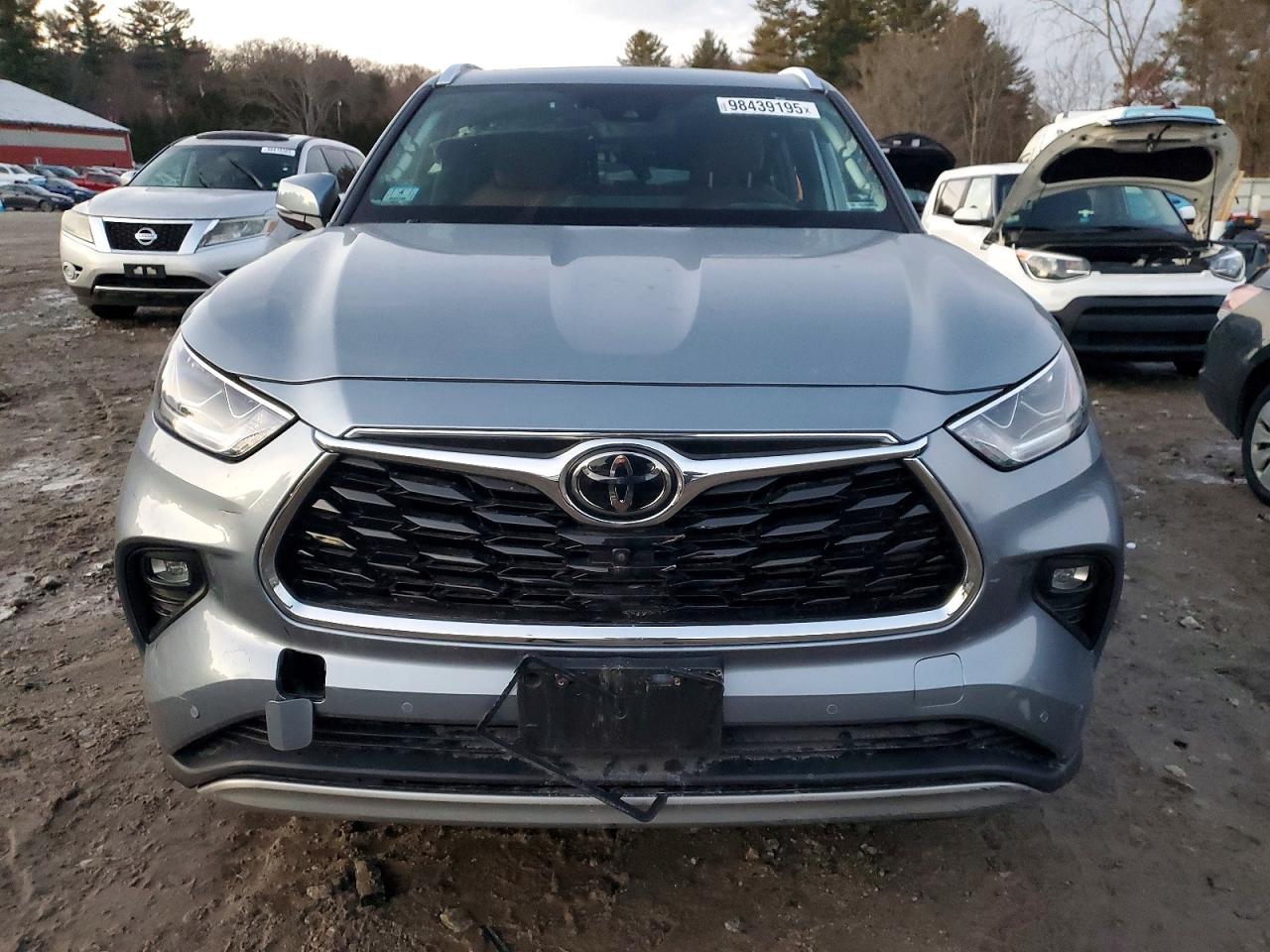 Автомобіль TOYOTA HIGHLANDER PLATINUM 2021 | GrandCar Автомобіль TOYOTA HIGHLANDER PLATINUM 2021 | GrandCar
