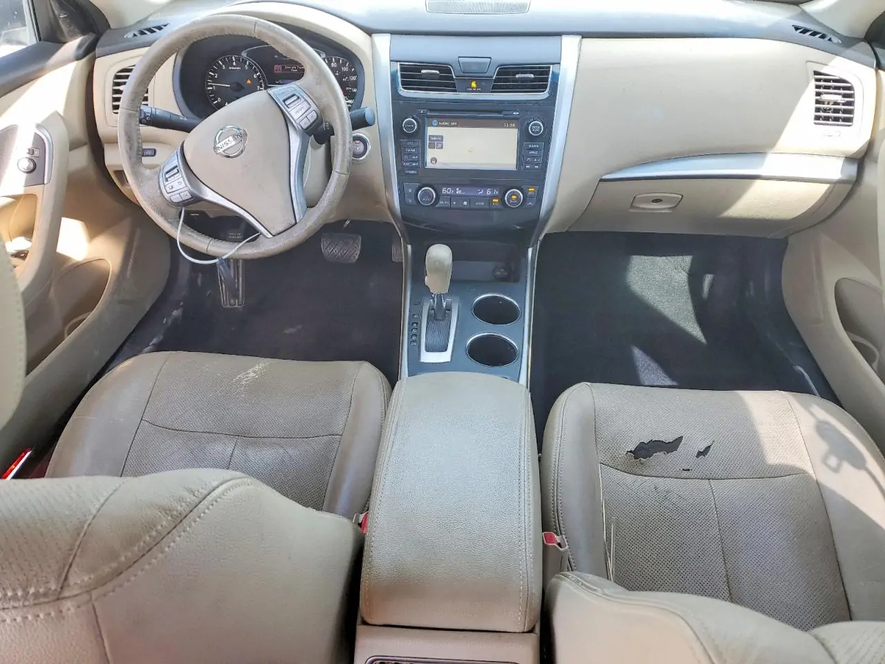 Автомобіль NISSAN ALTIMA 2.5 SV 2015 | GrandCar Автомобіль NISSAN ALTIMA 2.5 SV 2015 | GrandCar