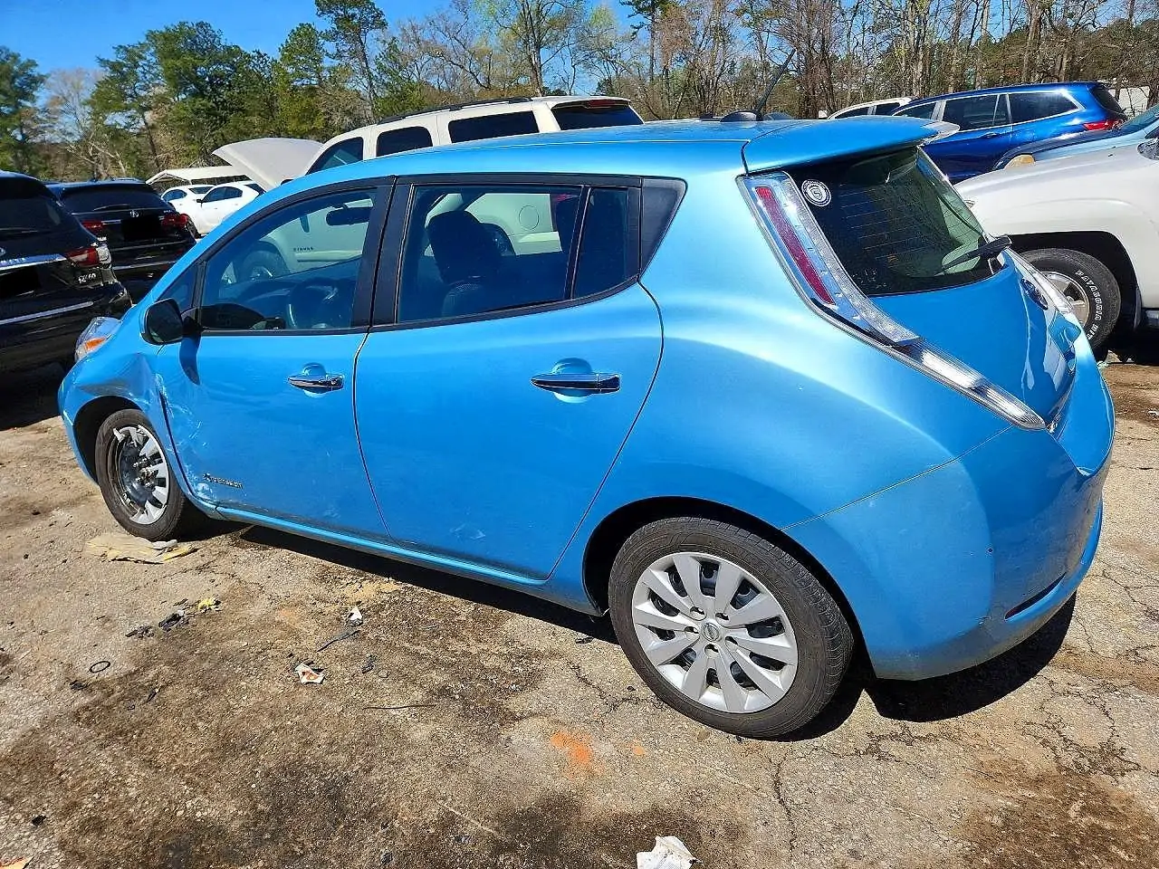 Автомобіль NISSAN LEAF S 2015 | GrandCar Автомобіль NISSAN LEAF S 2015 | GrandCar