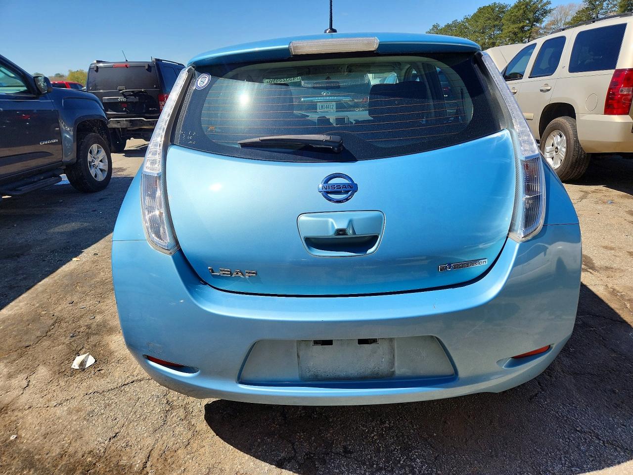 Автомобіль NISSAN LEAF S 2015 | GrandCar Автомобіль NISSAN LEAF S 2015 | GrandCar