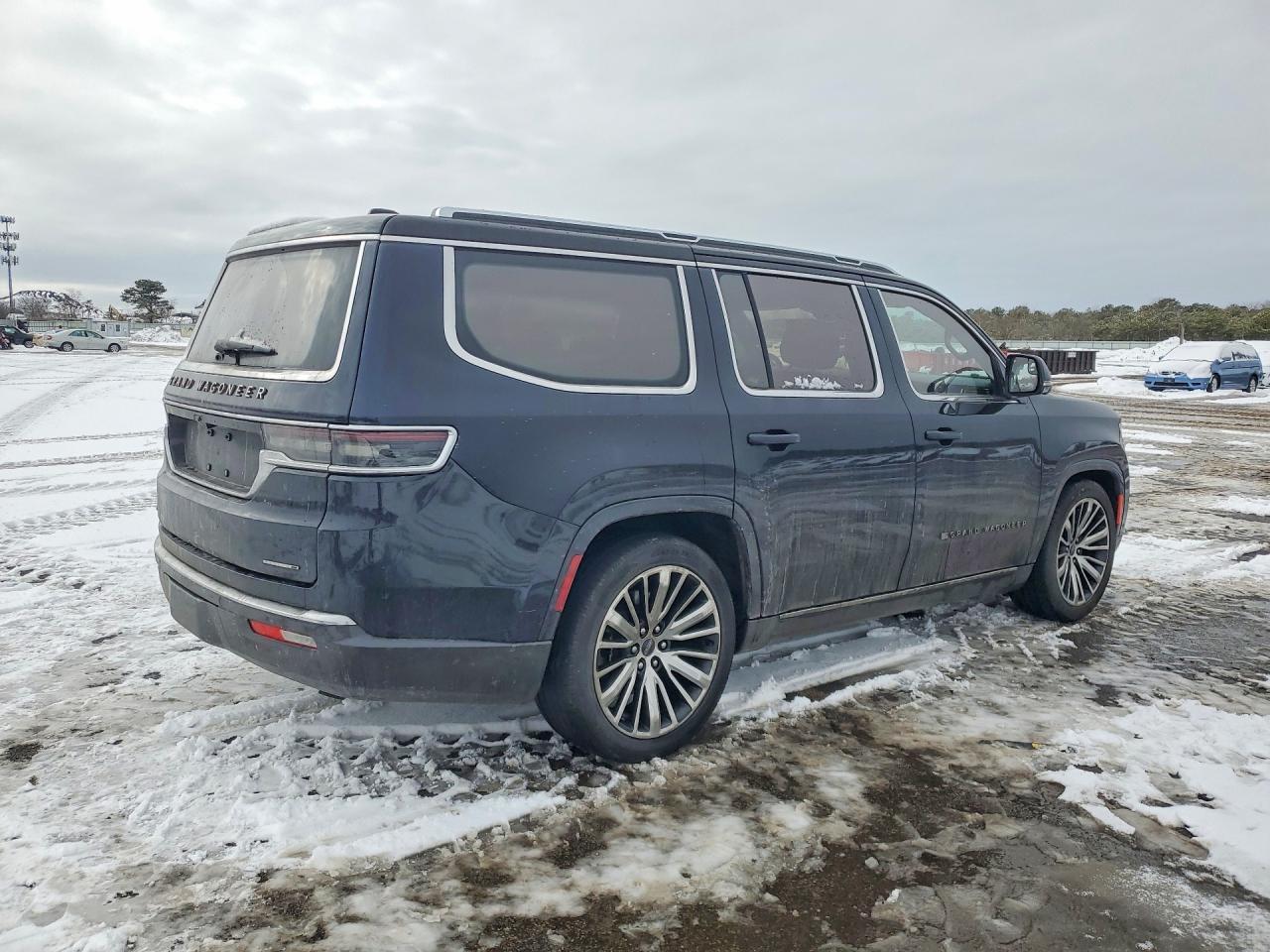 Автомобиль JEEP GRAND WAGONEER SERIES III 2022 | GrandCar Автомобиль JEEP GRAND WAGONEER SERIES III 2022 | GrandCar