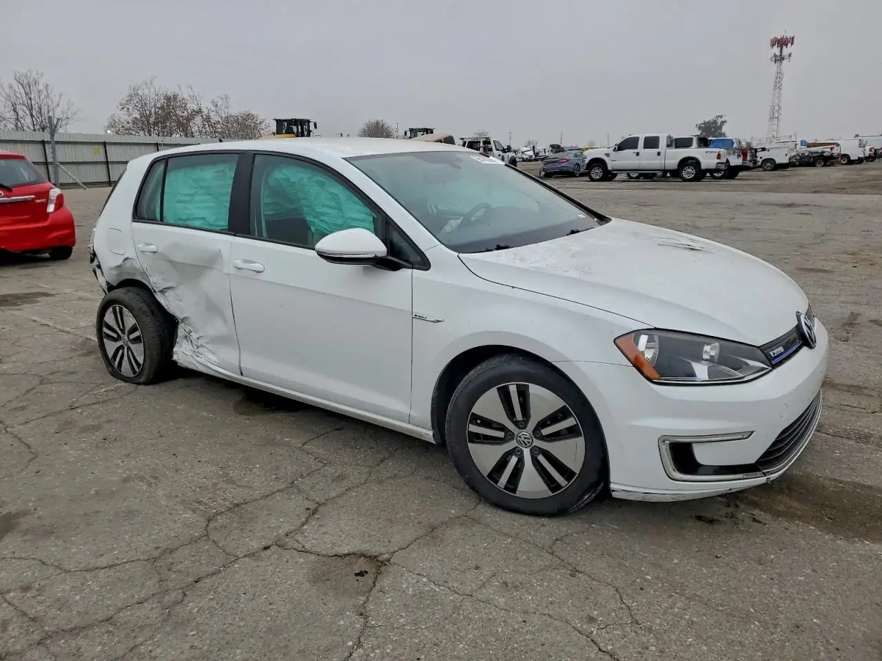 Автомобиль VOLKSWAGEN E-GOLF SE 2016 | GrandCar Автомобиль VOLKSWAGEN E-GOLF SE 2016 | GrandCar