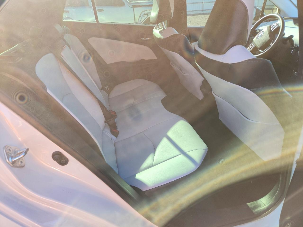 Автомобіль TOYOTA PRIUS L 2020 | GrandCar Автомобіль TOYOTA PRIUS L 2020 | GrandCar