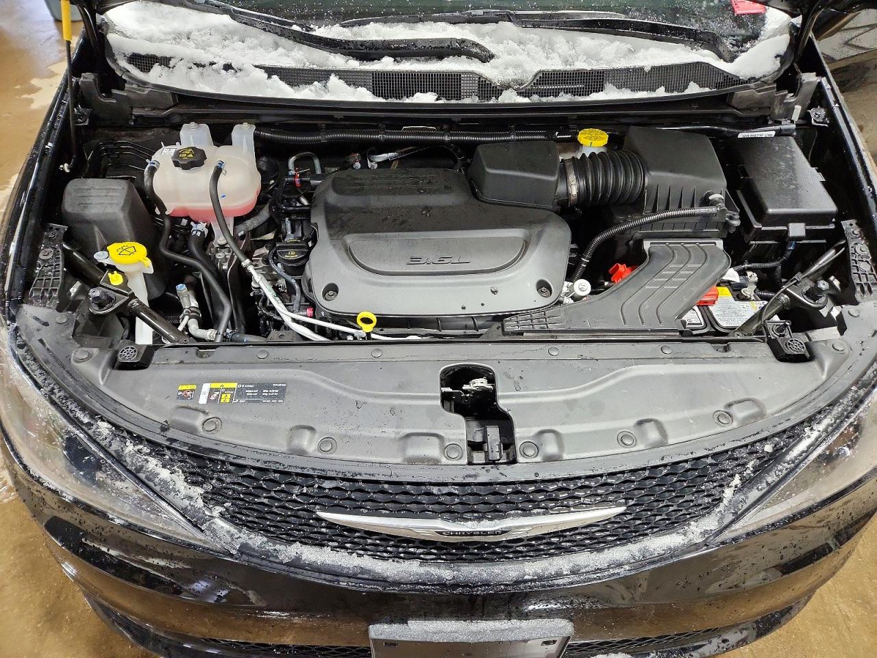 Автомобиль CHRYSLER VOYAGER LX 2025 | GrandCar Автомобиль CHRYSLER VOYAGER LX 2025 | GrandCar