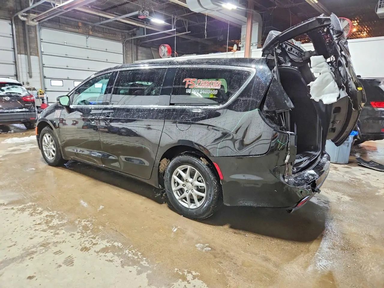 Автомобиль CHRYSLER VOYAGER LX 2025 | GrandCar Автомобиль CHRYSLER VOYAGER LX 2025 | GrandCar