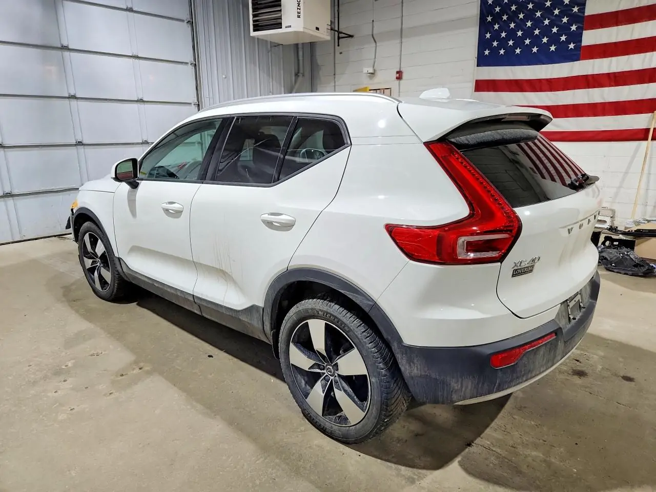 Автомобіль VOLVO XC40 T5 MOMENTUM 2020 | GrandCar Автомобіль VOLVO XC40 T5 MOMENTUM 2020 | GrandCar