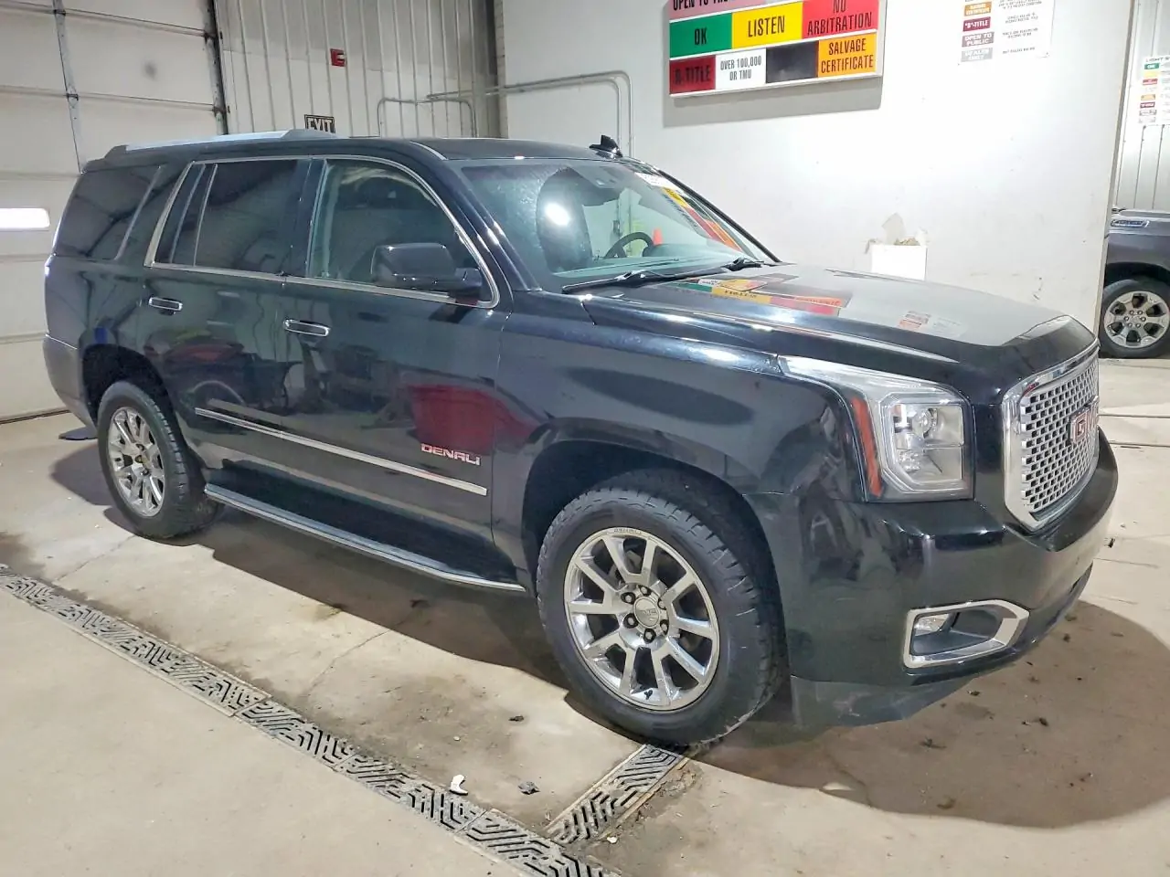 Автомобіль GMC YUKON DENALI 2017 | GrandCar Автомобіль GMC YUKON DENALI 2017 | GrandCar