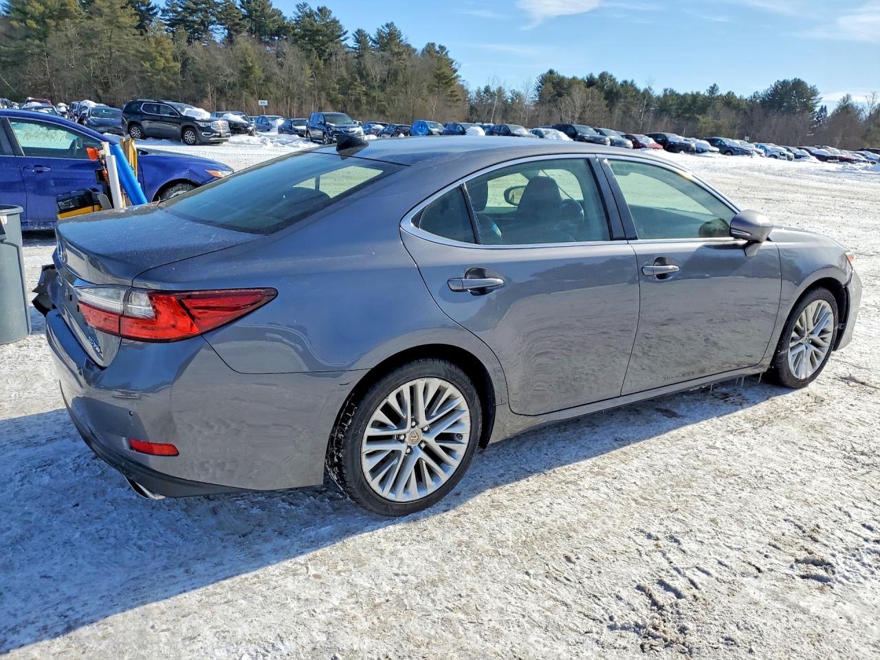 Автомобиль LEXUS ES 350 2017 | GrandCar Автомобиль LEXUS ES 350 2017 | GrandCar