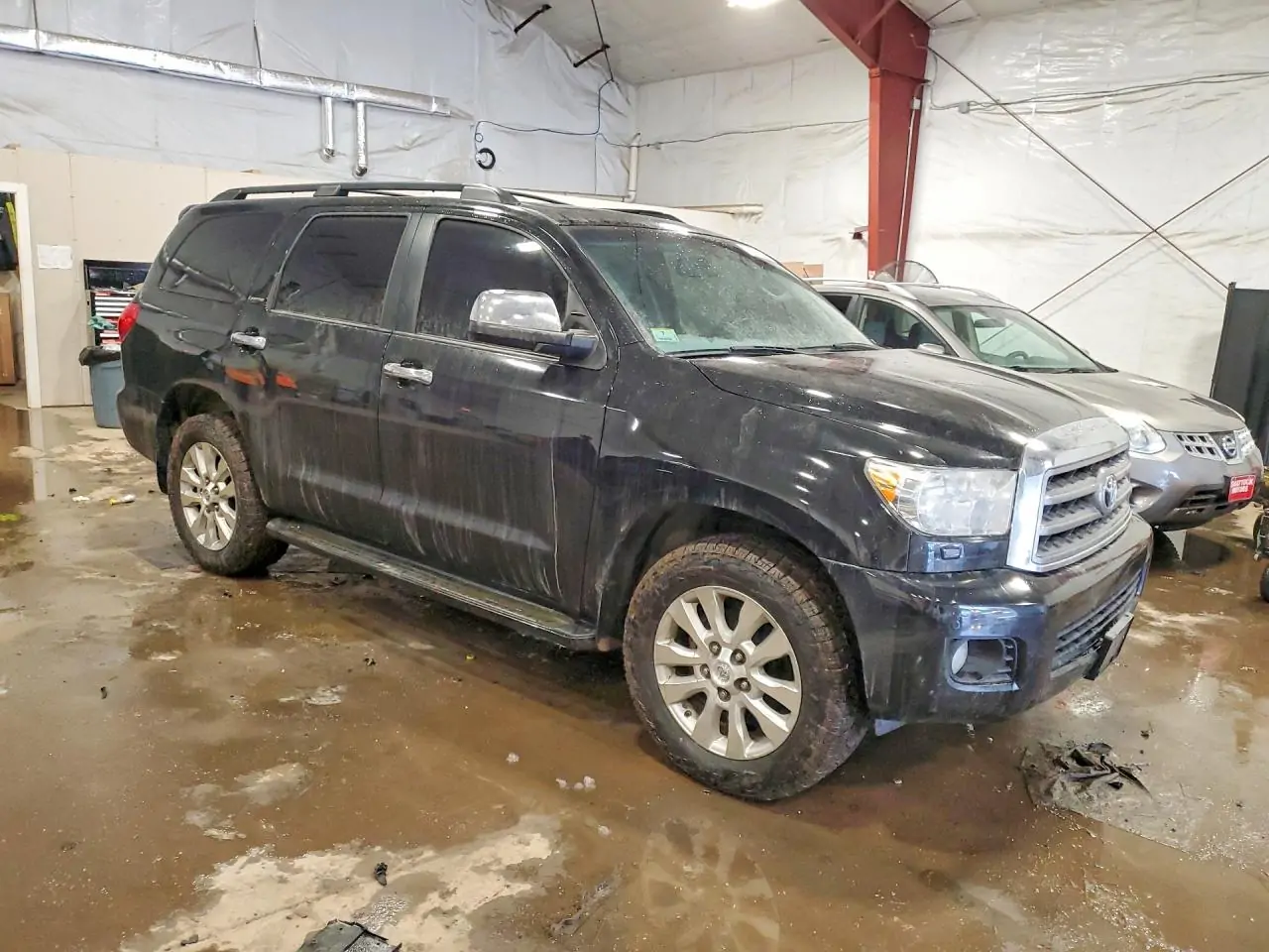 Автомобіль TOYOTA SEQUOIA LIMITED 2015 | GrandCar Автомобіль TOYOTA SEQUOIA LIMITED 2015 | GrandCar