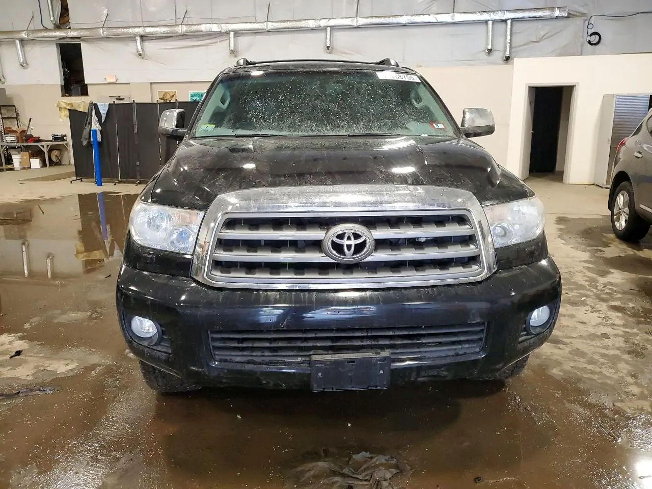 Автомобіль TOYOTA SEQUOIA LIMITED 2015 | GrandCar Автомобіль TOYOTA SEQUOIA LIMITED 2015 | GrandCar