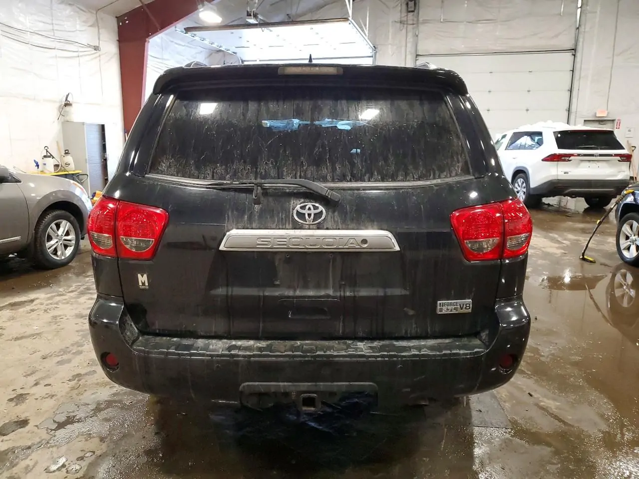 Автомобіль TOYOTA SEQUOIA LIMITED 2015 | GrandCar Автомобіль TOYOTA SEQUOIA LIMITED 2015 | GrandCar