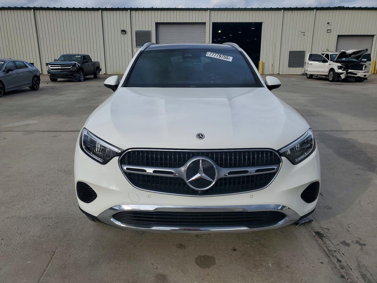 Автомобіль MERCEDES-BENZ GLC 300 2023 | GrandCar Автомобіль MERCEDES-BENZ GLC 300 2023 | GrandCar