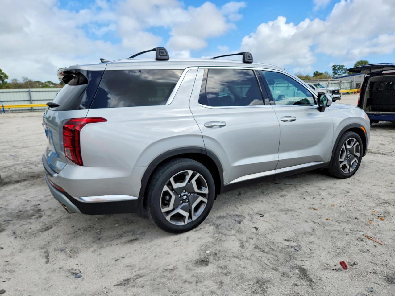 Автомобіль HYUNDAI PALISADE LIMITED 2024 | GrandCar Автомобіль HYUNDAI PALISADE LIMITED 2024 | GrandCar