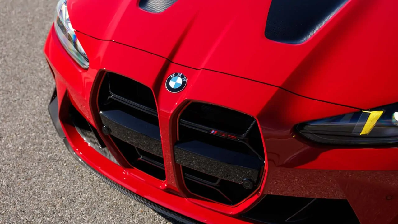 Автомобіль BMW M3 CS Handschalter повертається з механікою: прощальний подарунок, від якого мурашки по шкірі | GrandCar