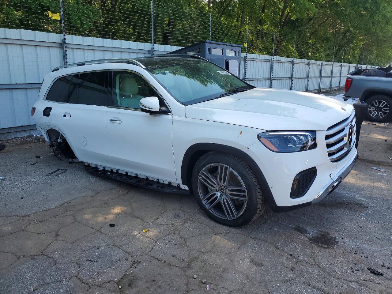Автомобиль MERCEDES-BENZ GLS 450 4MATIC 2025 | GrandCar Автомобиль MERCEDES-BENZ GLS 450 4MATIC 2025 | GrandCar
