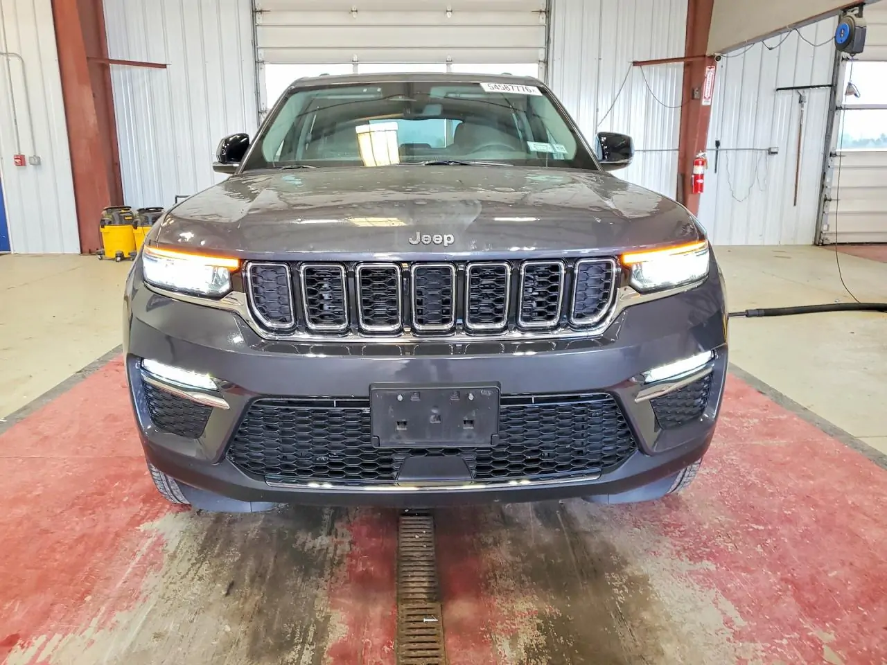 Автомобіль JEEP GRAND CHEROKEE LIMITED 2022 | GrandCar Автомобіль JEEP GRAND CHEROKEE LIMITED 2022 | GrandCar