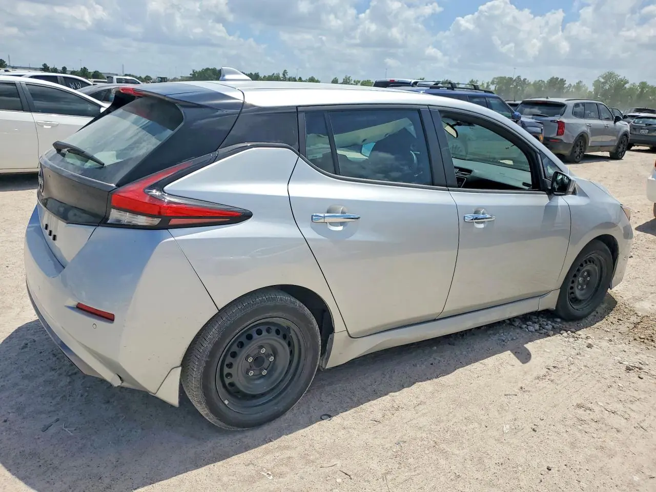 Автомобиль NISSAN LEAF S 2025 | GrandCar Автомобиль NISSAN LEAF S 2025 | GrandCar